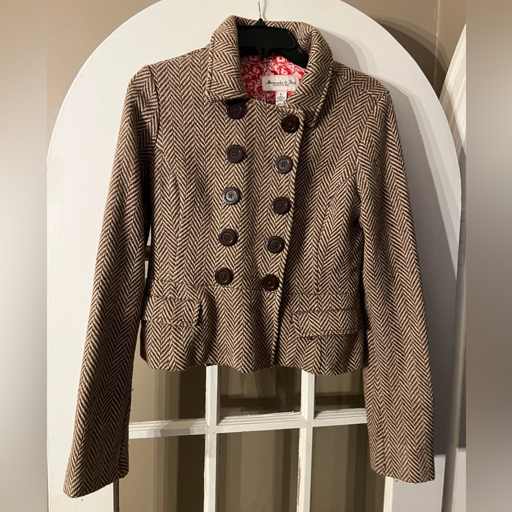 Abercrombie & Fitch Cropped Herringbone Blazer
